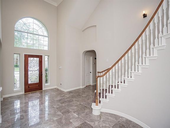 4th image of 19507 Desert Ivy Dr