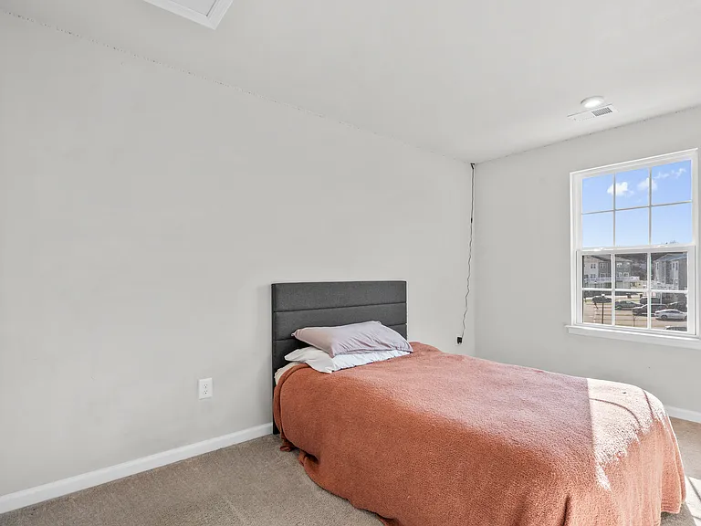 204 Station Dr — Photo 27