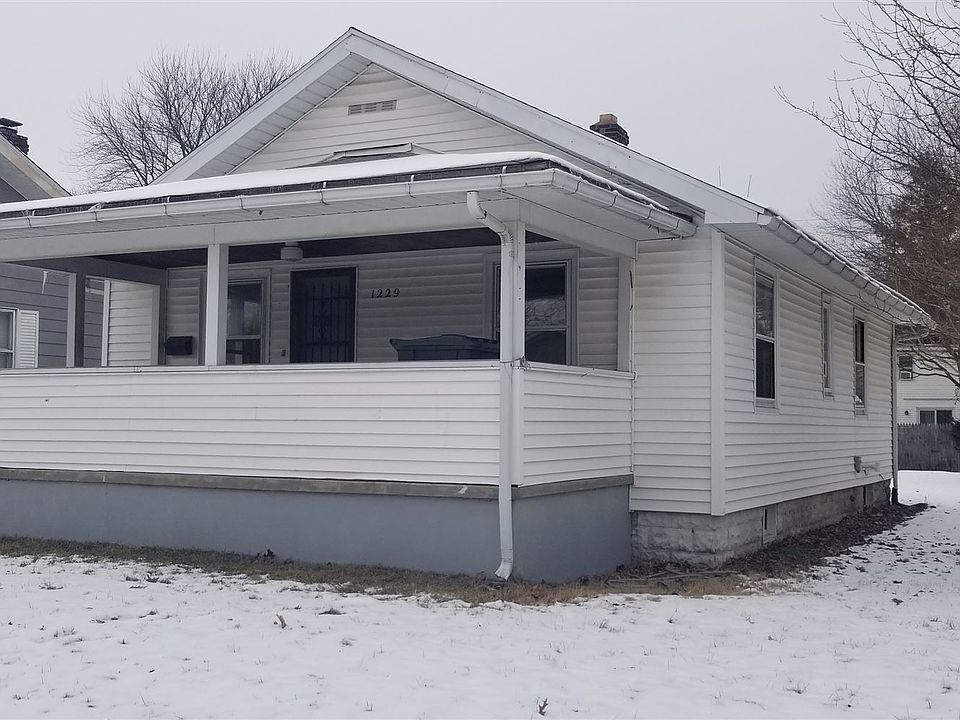 1st image of 1229 Bissell St