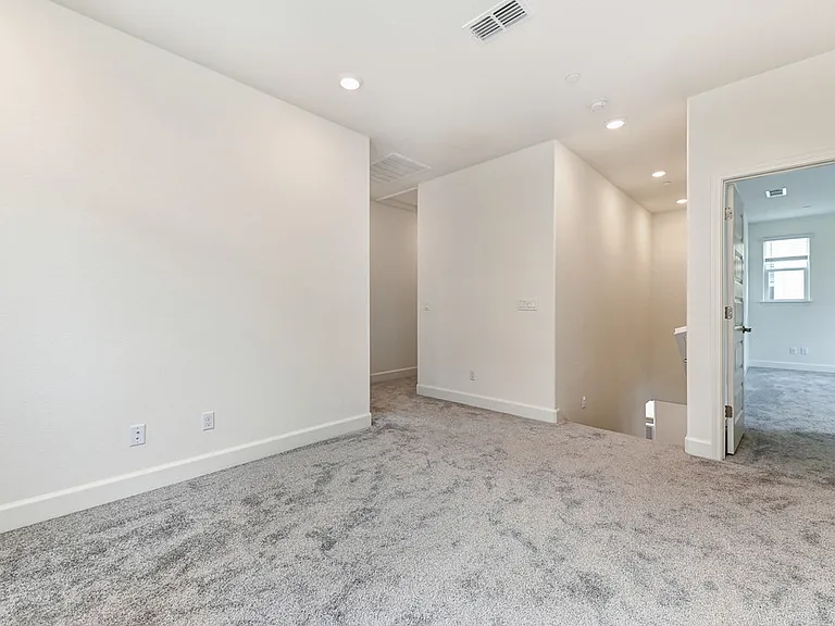 4025 Trinity Alps Way — Photo 22