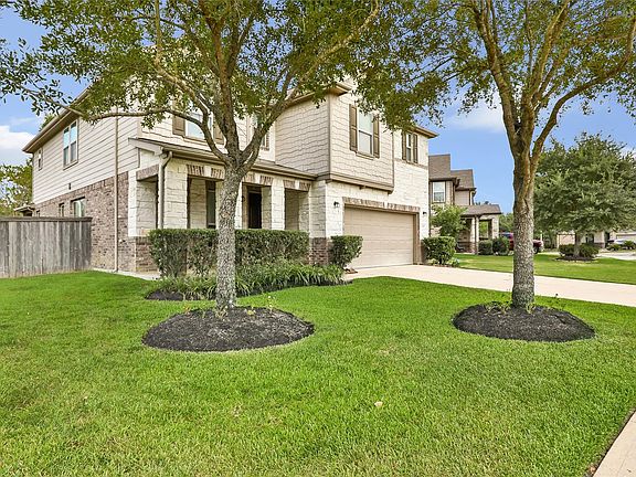 2nd image of 10318 Peeble Trail Ct