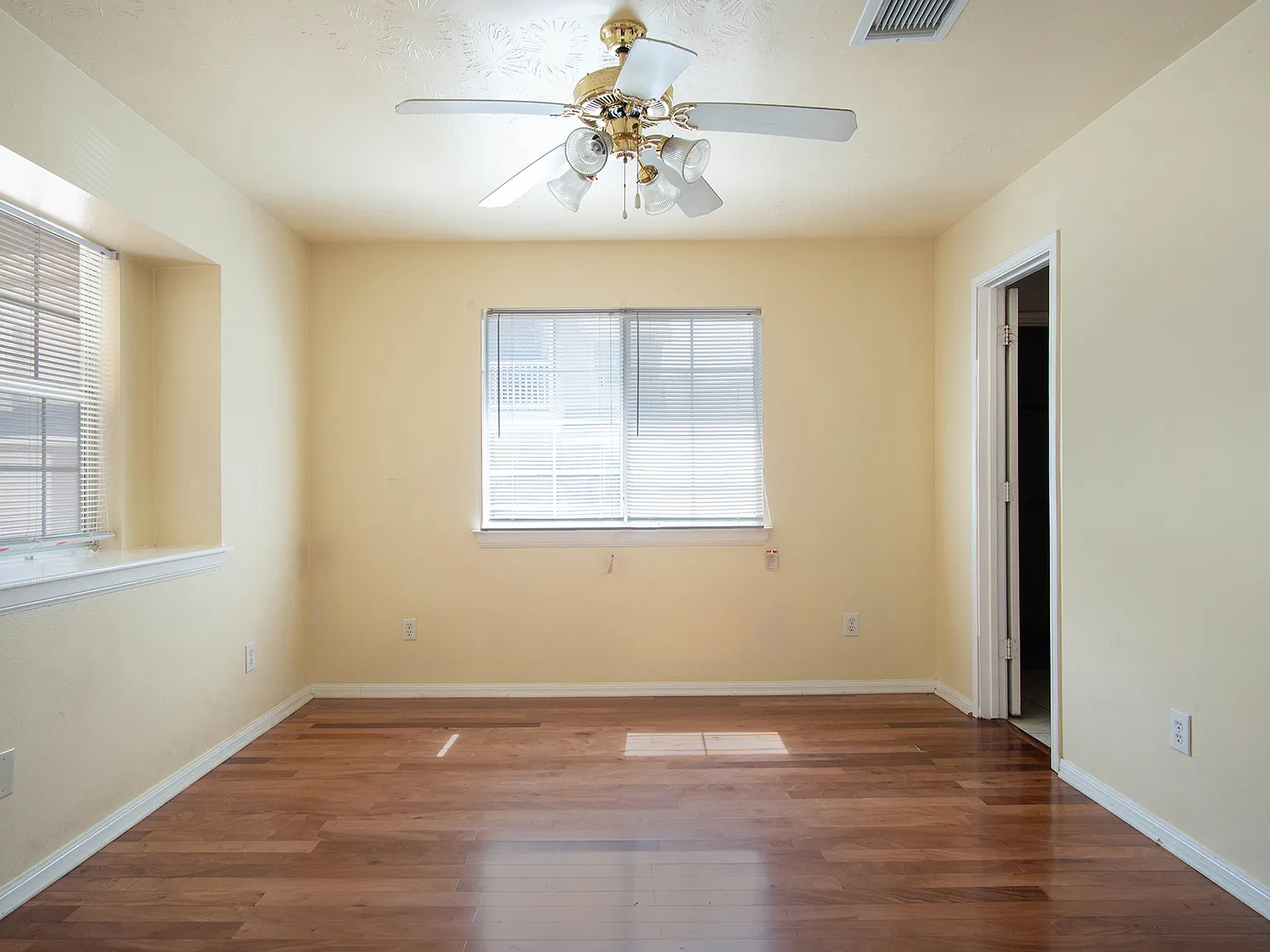 Marquis Townhomes - 1207 — Photo 4
