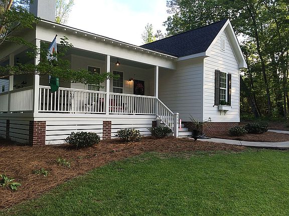 Exposed rafter tails!