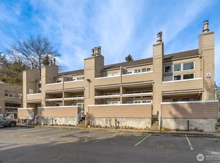 11717 93rd Ave NE #A9, Kirkland, WA