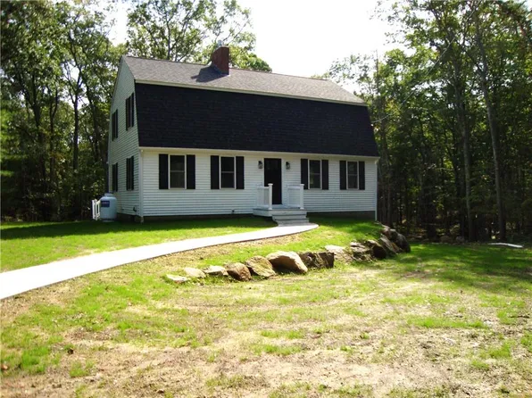 1094 Fish Hill Rd, West Greenwich, RI 02817