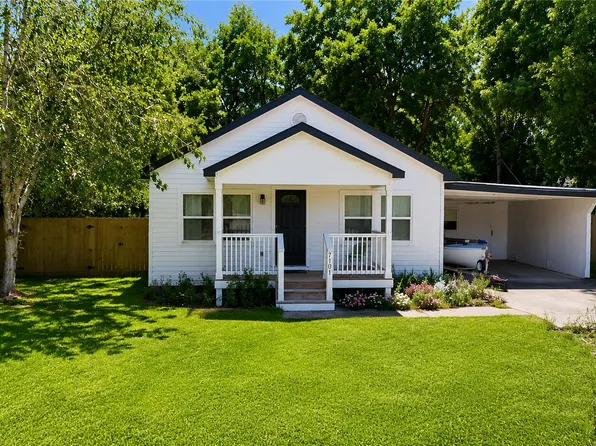 7101 2nd St, Hitchcock, TX 77563