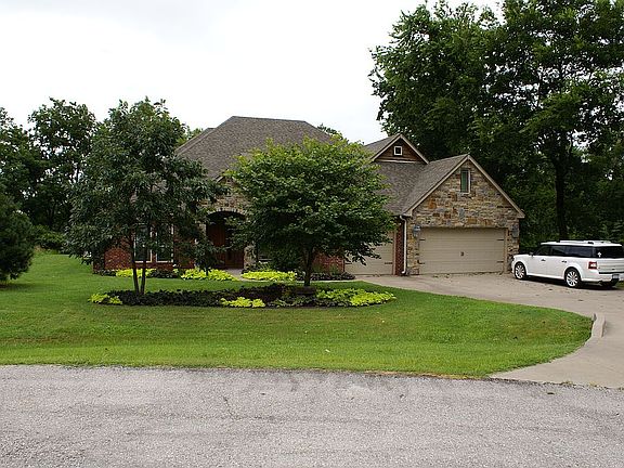 5th image of 18215 Clear Creek Ct