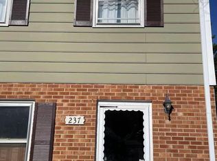 237 Lester Pl NE, Christiansburg, VA 24073
