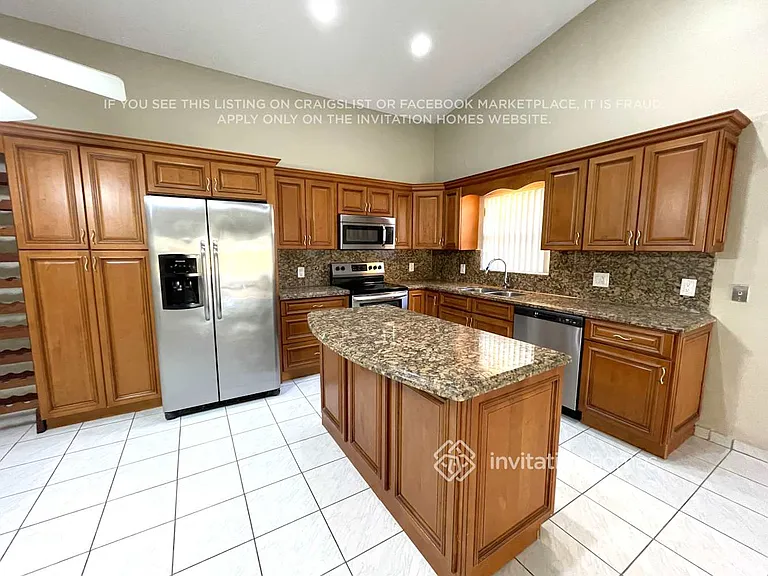 14272 SW 52nd St — Photo 9