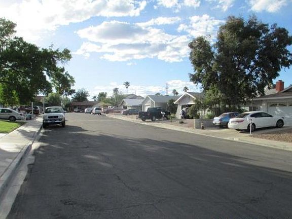 3rd image of 6594 Larchwood Ln