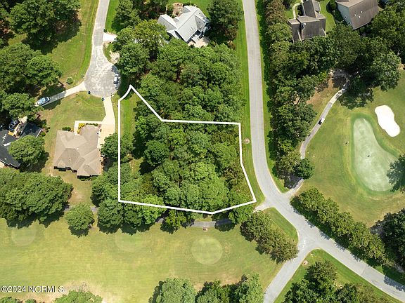 3rd image of 20 Saluda Circle