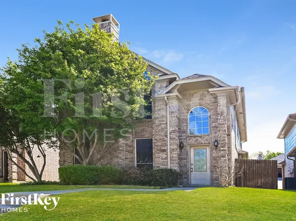 2210 Meadowstone Dr, Carrollton, TX 75006