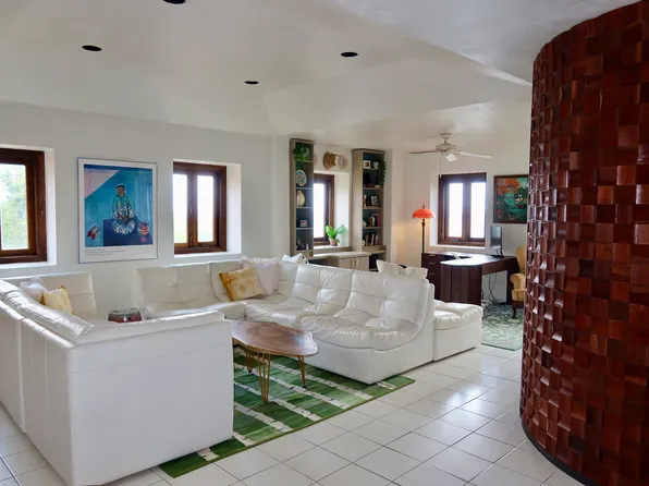 10 Church St #2C, Christiansted, VI 00820
