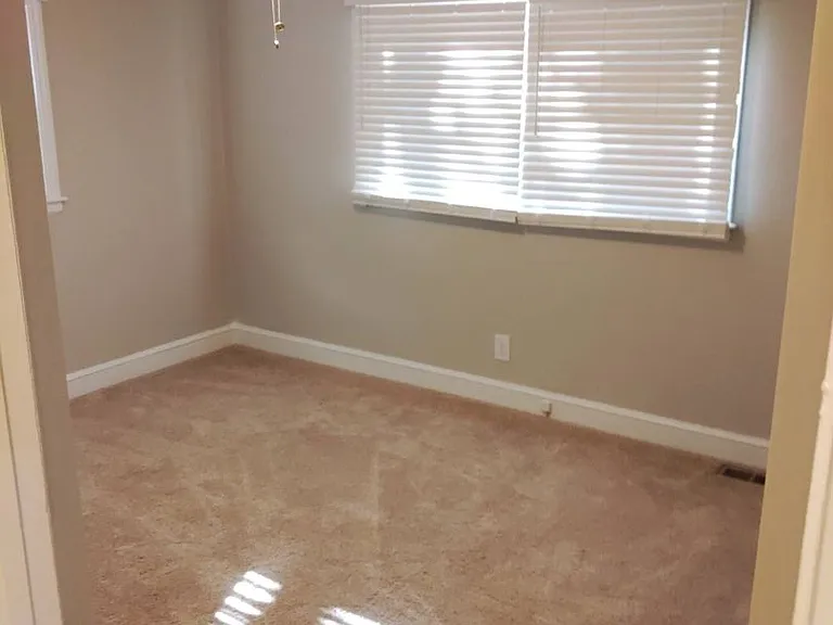 314 N Linwood Ave — Photo 6