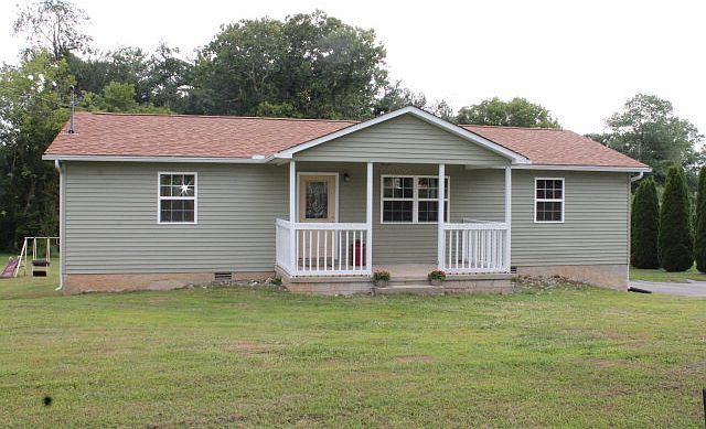 1st image of 104 Horseshoe Dr