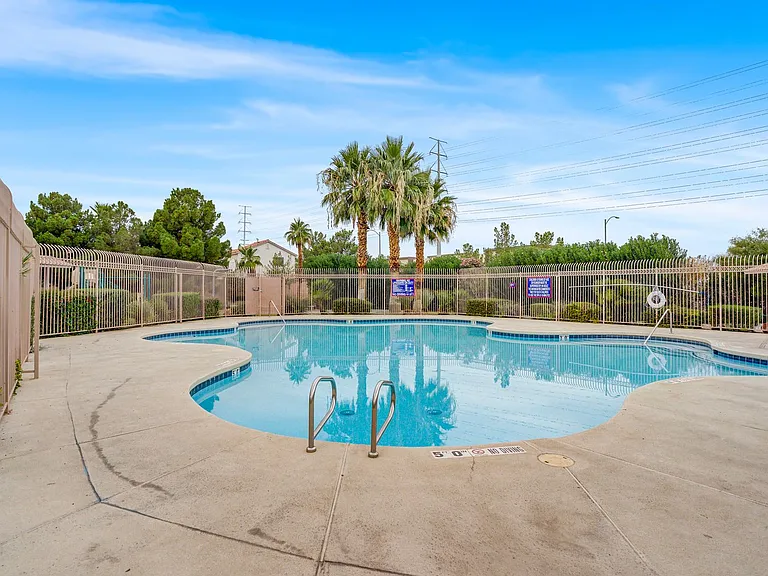 7268 Vinca Rd — Photo 36