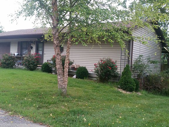 3rd image of 25 Bonanza Dr