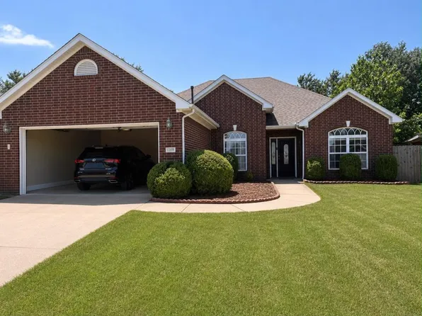 1208 N 22nd Pl, Rogers, AR 72756