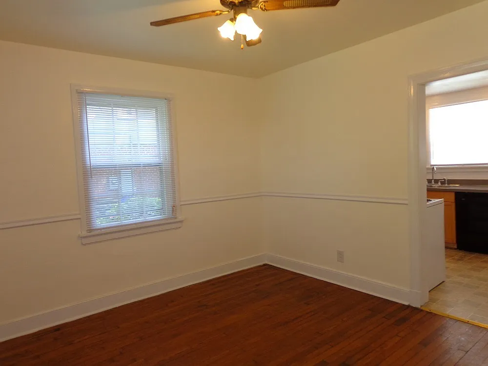 Commodore Park-Three Bedroom Single Family Home — Photo 4