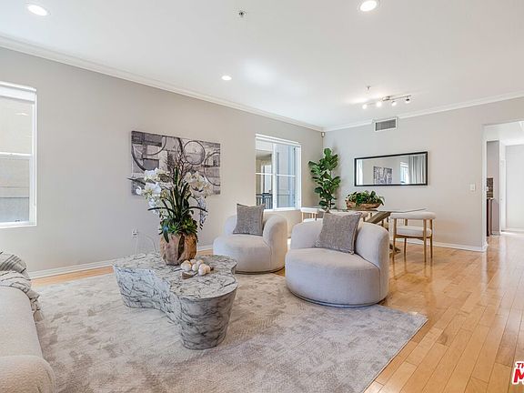 5th image of 6020 Seabluff Dr Unit 416