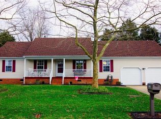 705 Sand Drift Ct, Chesapeake, VA 23322