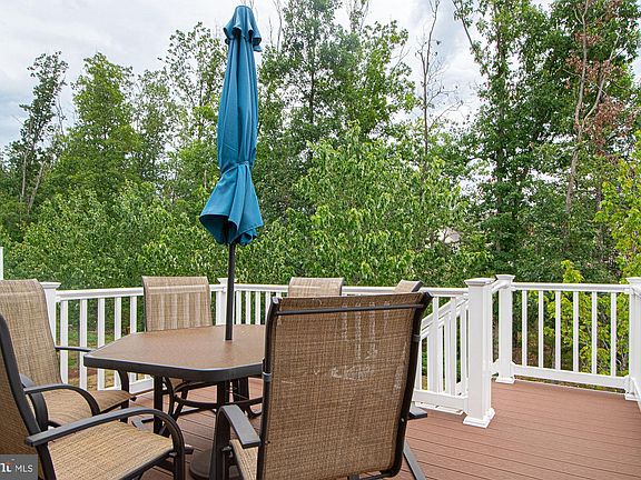 4th image of 117 Towhee Dr