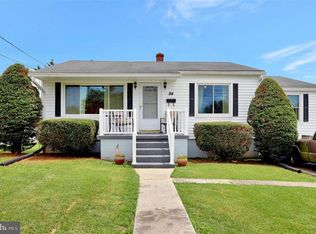 94 Jefferson Ave, Charles Town, WV