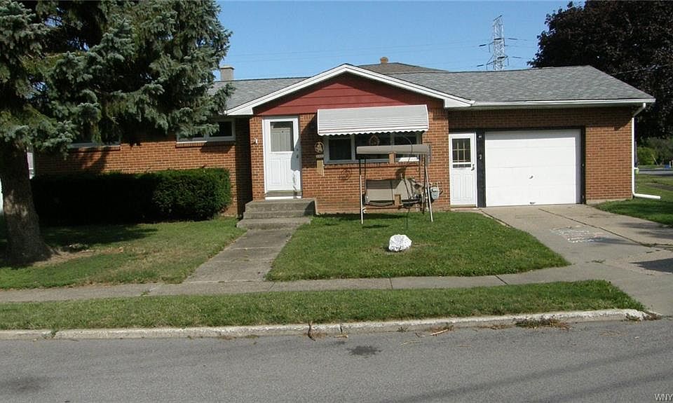 1st image of 141 Circle Ln