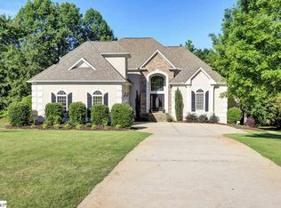 108 Fazio Ct, Simpsonville, SC 29681