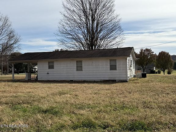 4th image of 618 Dyer Rd