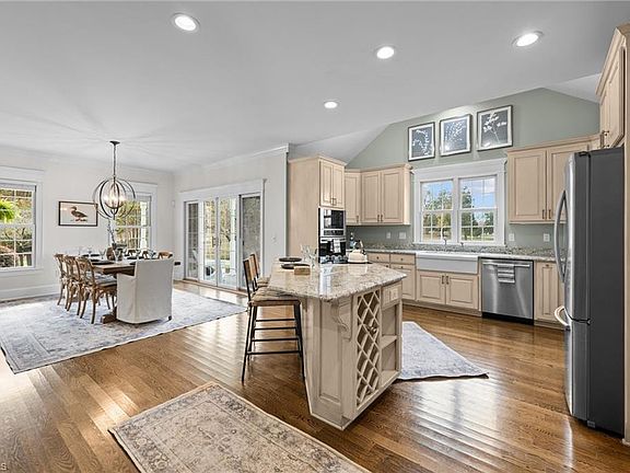 5th image of 220 Epps Clark Rd