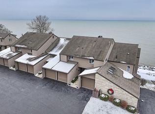 141 S Lakeshore Dr UNIT B5, Racine, WI 53403