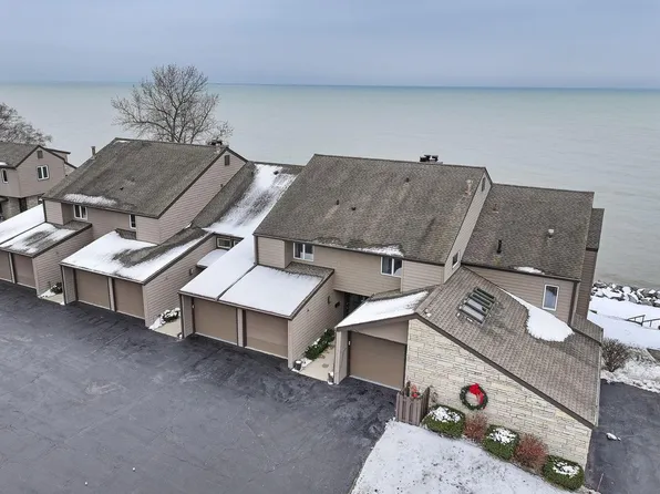 141 South Lakeshore DRIVE #B-5, Racine, WI 53403
