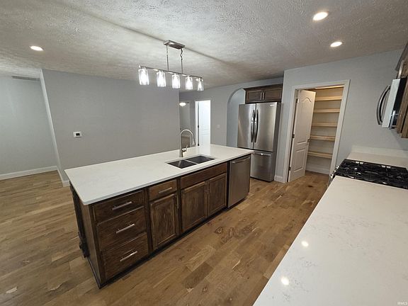 4th image of 4359 E Blueberry Dr