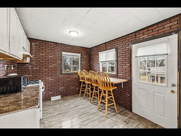 1411 Delaware Ave — Photo 12