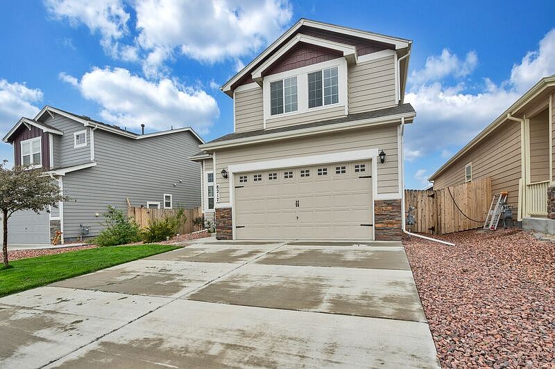 2nd image of 8217 Hardwood Cir
