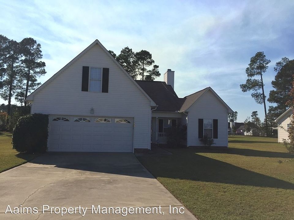 1st image of 410 Cypress Dr