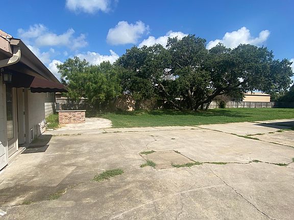 5th image of 534 Oakdale Dr