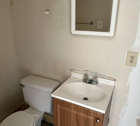 5th image of 2515 Williamsburg Rd