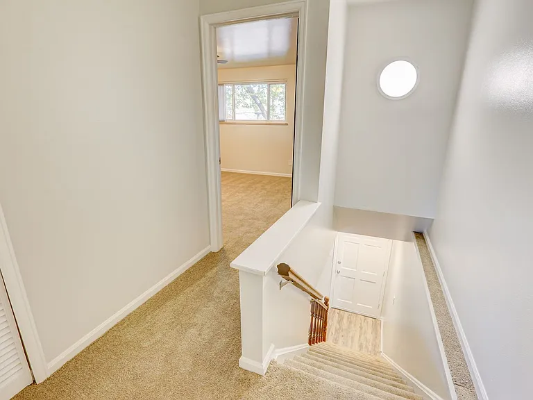 Applewood Crest Townhomes & Apartments — Photo 73