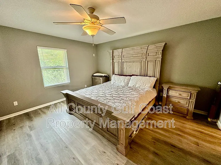 105 49th Ct E — Photo 5