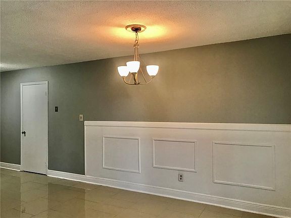 4th image of 3012 Mount Blanc Dr