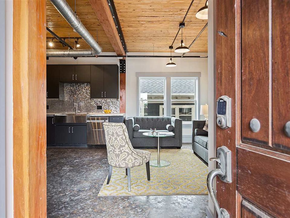 1st image of 6105 San Pablo Ave #204