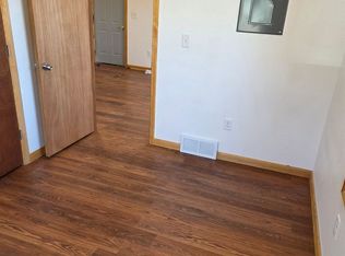 618 Bancroft St #2, Des Moines, IA 50315