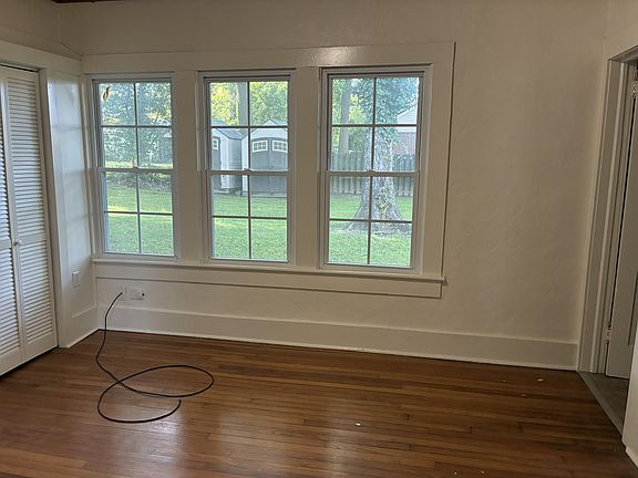 5th image of 304 Short St SE APT B