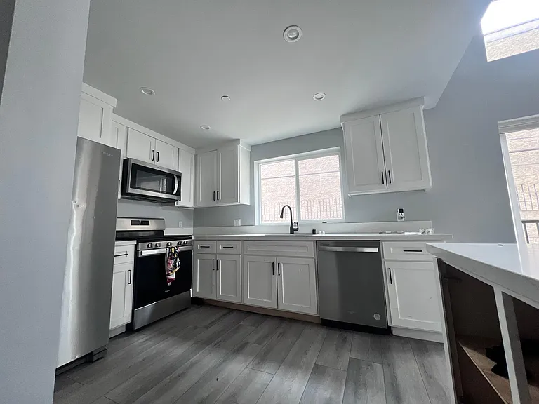 11344 Hatteras St #B12 — Photo 56