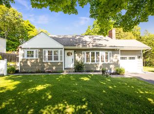 21 Cynthia Rd, Cortlandt Manor, NY 10567