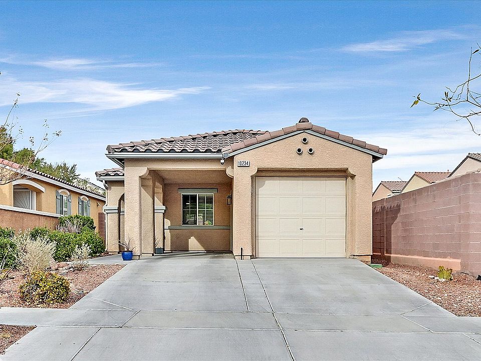 1st image of 10234 Falling Needle Ave