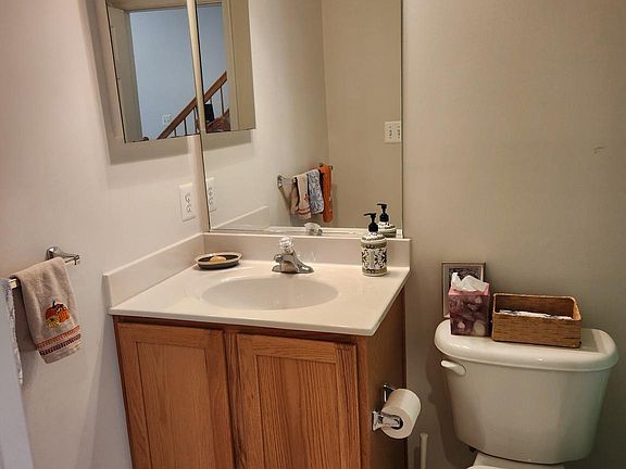 5th image of 101 Sailors Ln #101