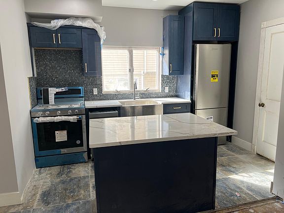 2nd image of 458 E Olive St #1